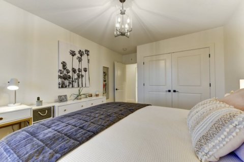 QVA-Luxury-Bedroom-1570-Antler-Court-2