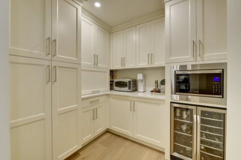 QVA-Luxury-Butlers-Pantry-1570-Antler-Court
