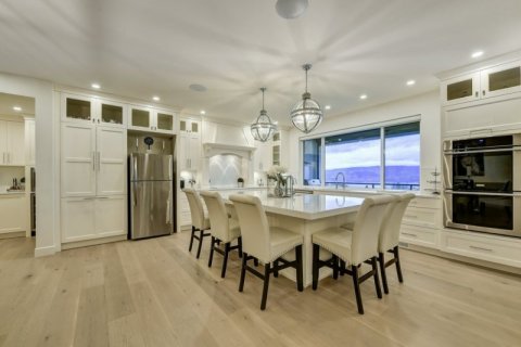 QVA-Luxury-Entertaining-Island-1570-Antler-Court