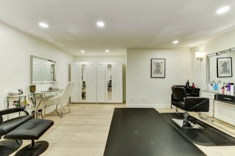 QVA-Luxury-Private-Salon-1570-Antler-Court