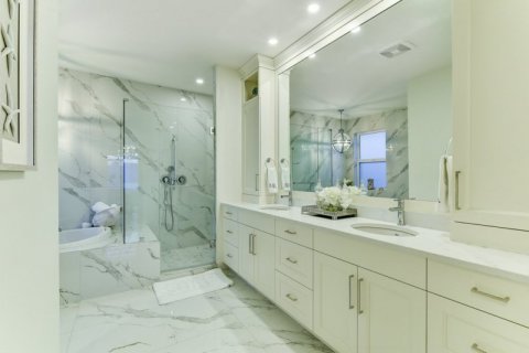 QVA-Luxury-White-and-Marble-Bathroom-1570-Antler-Court