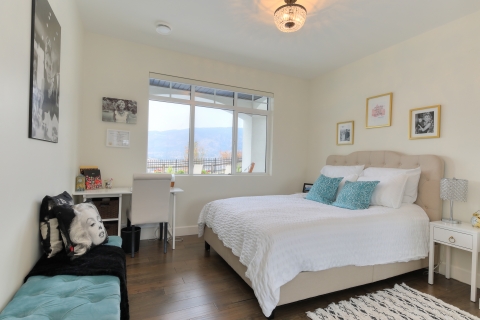 Vineyard View Dr 3351-54