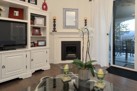 Vineyard View Dr 3351 Night Interior-1